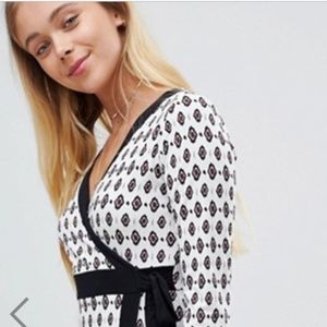 Gilli Printed Wrap Front Skater Dress Size S